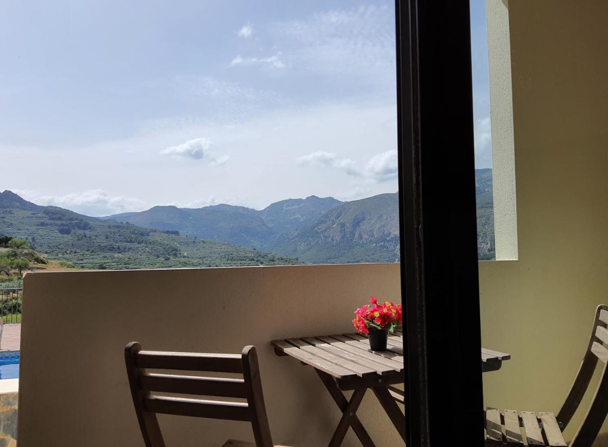 Apartamentos Serrella - Rural Guadalest Benimantell Rom bilde